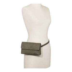 NWOT Universal Thread Belt Bag